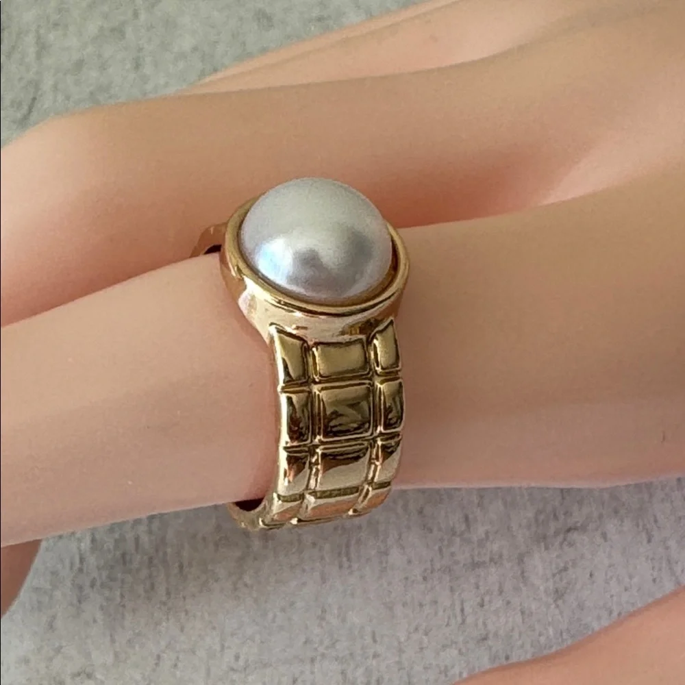 N/A gold tone